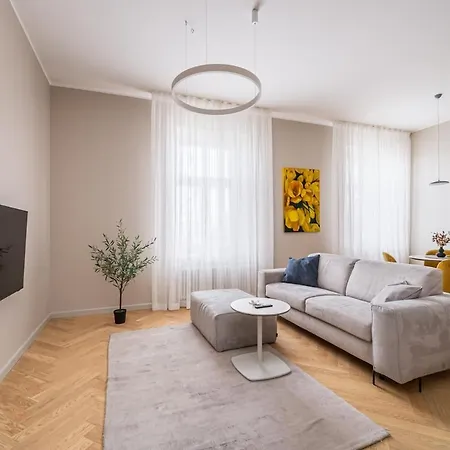 Old Town At Your Window! - By Innorental Apartman Riga